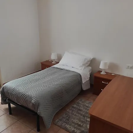 Casa Di Luca Apartment *